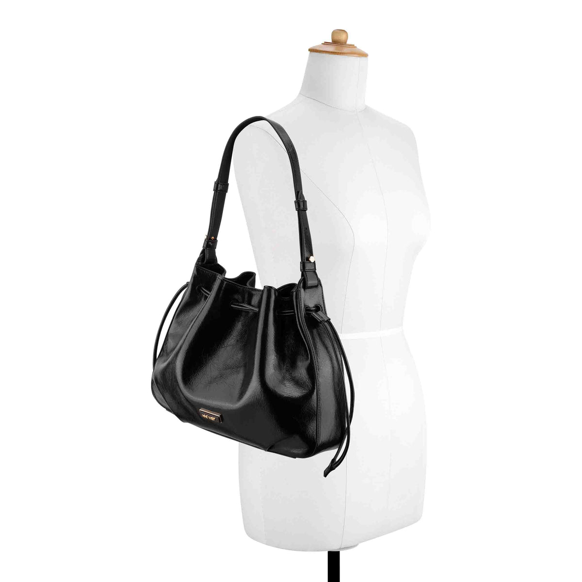 Nelley Bucket Hobo