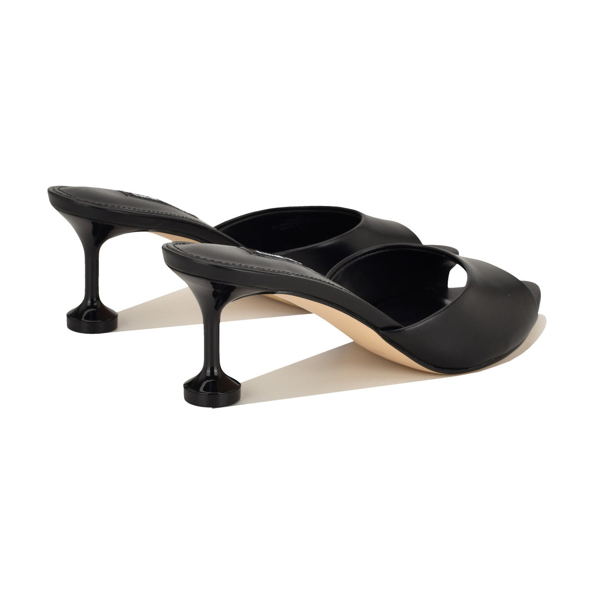 Dabby Mule Sandals