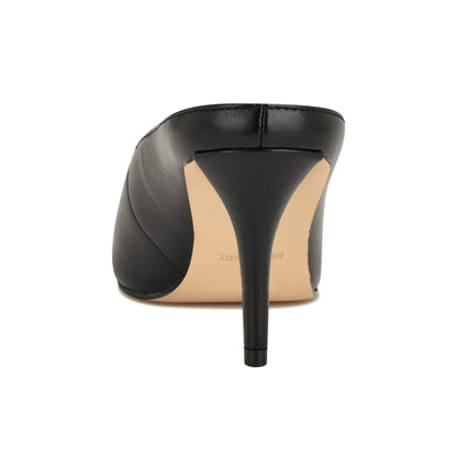 Verra Mule Pumps